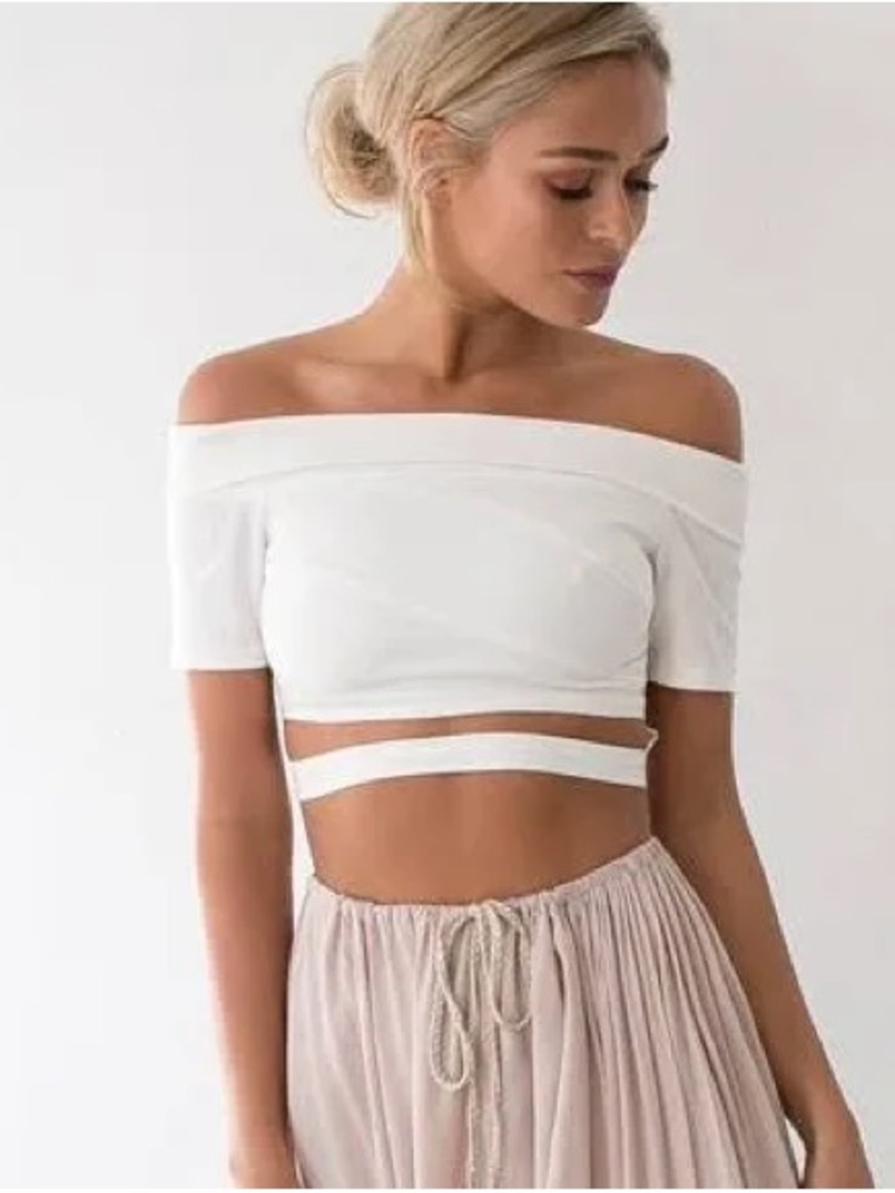 Low and Behold Crop Top White - Hello Molly